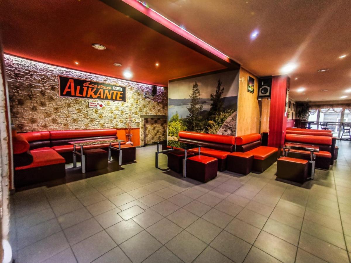 Hotel Alikante Sarnitsa Buitenkant foto