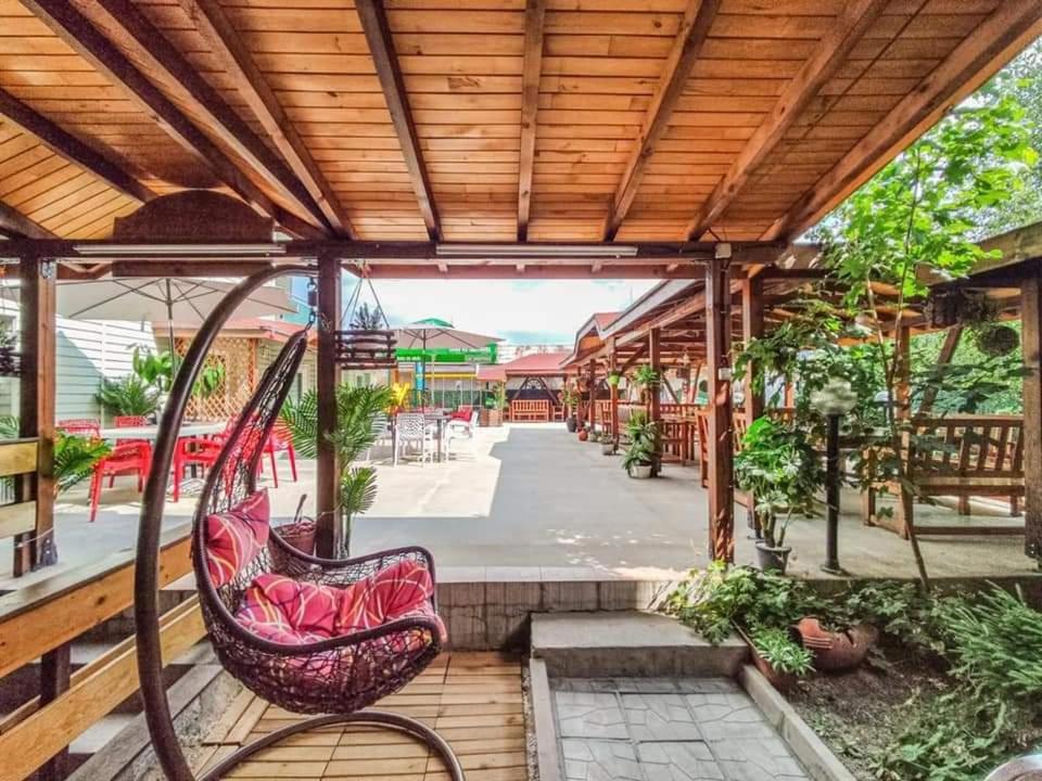 Hotel Alikante Sarnitsa Buitenkant foto