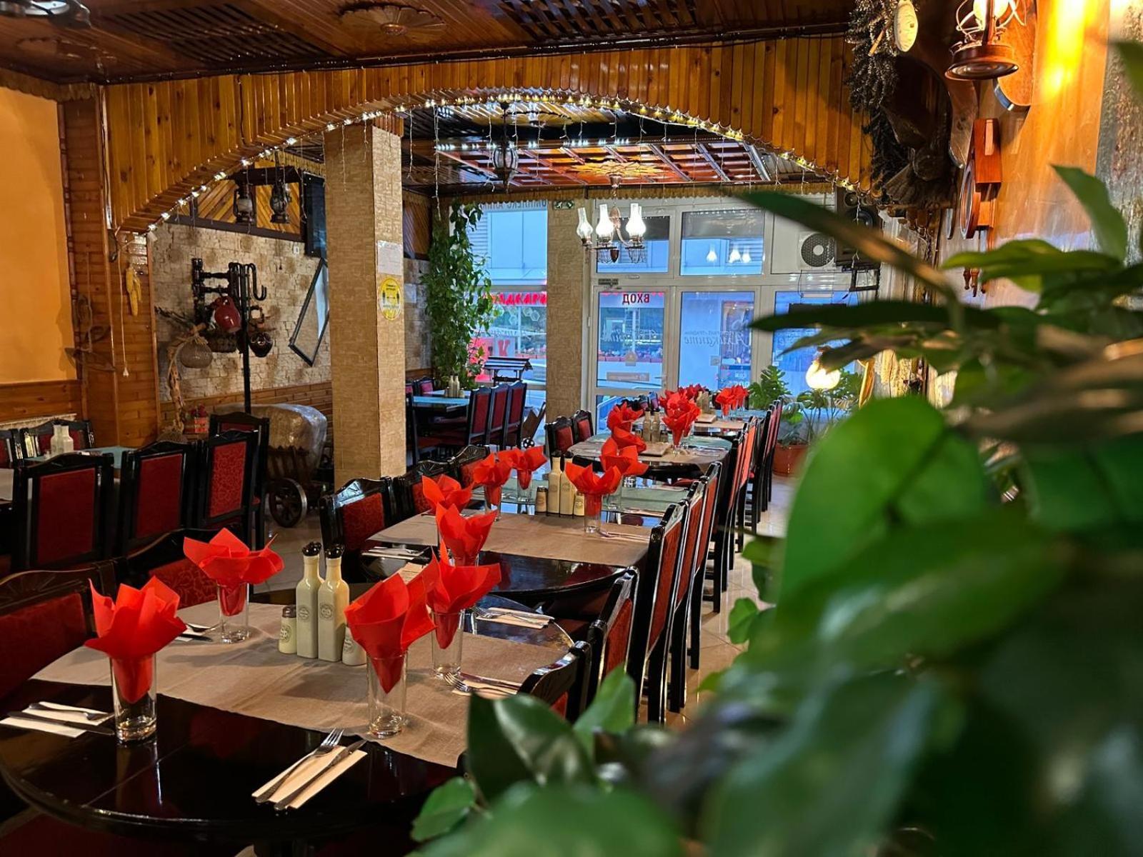 Hotel Alikante Sarnitsa Buitenkant foto